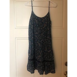 Blue paisley print spaghetti strap Old Navy dress!